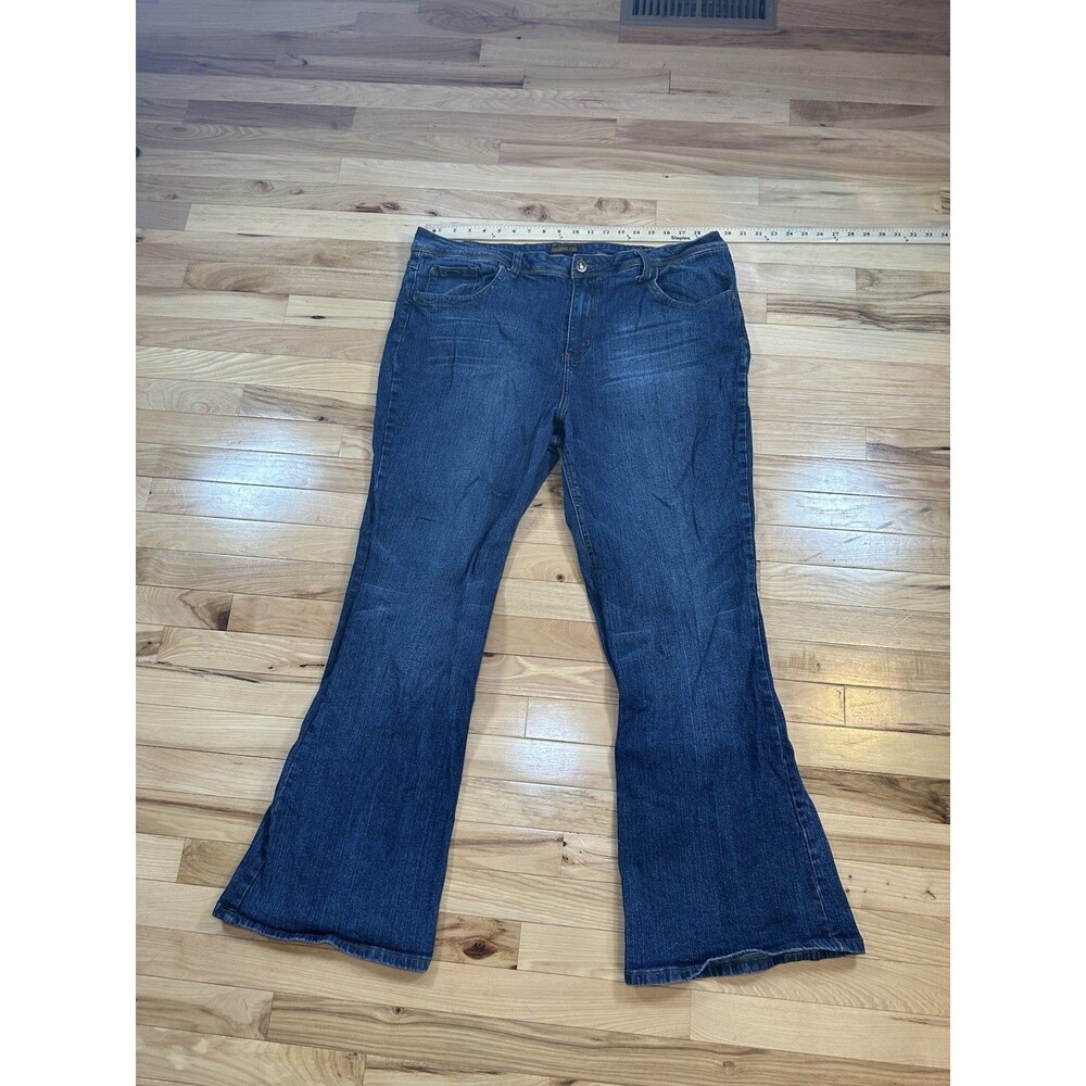 Vintage 2000s Y2K Zana Di Women’s Skater Flair Denim Jeans Size 24, 29” Inseam